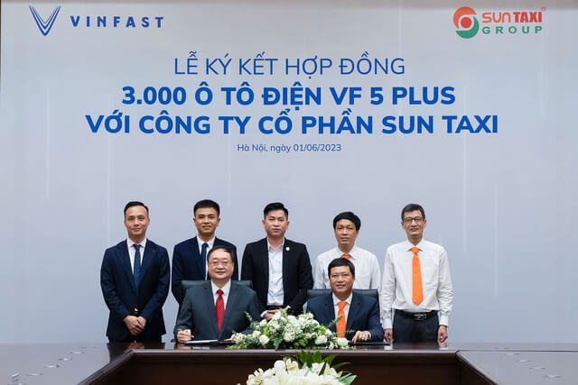 Sun Taxi mua 3.000 xe điện Vinfast VF5 Plus, thúc đẩy mạnh mẽ cuộc cách mạng giao thông xanh tại Việt Nam VinFast VF5 Plus bán 3.000 chiếc cho Sun taxi